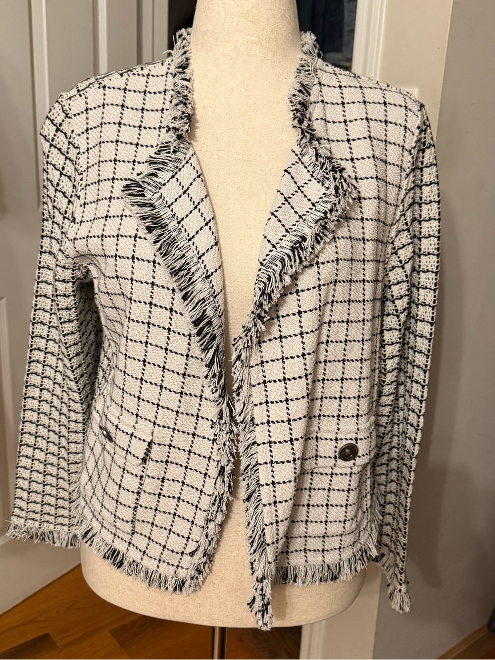 Nic and Zoe open plaid jacket with pockets